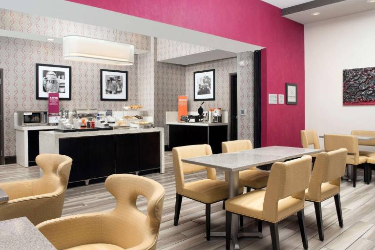 Hampton Inn Huntsville/Village of Providence — photo 4
