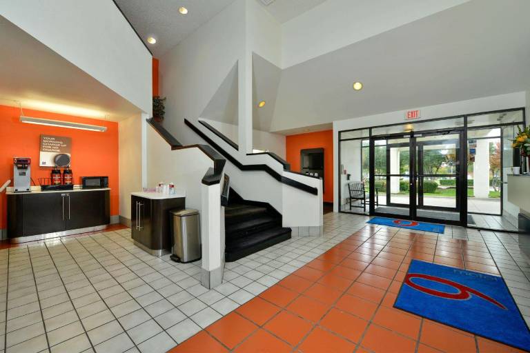 Motel 6 Plano, TX - West - Frisco — photo 2