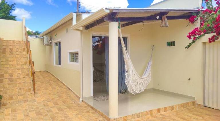 Chale com ar condicionado e garagem — photo 2