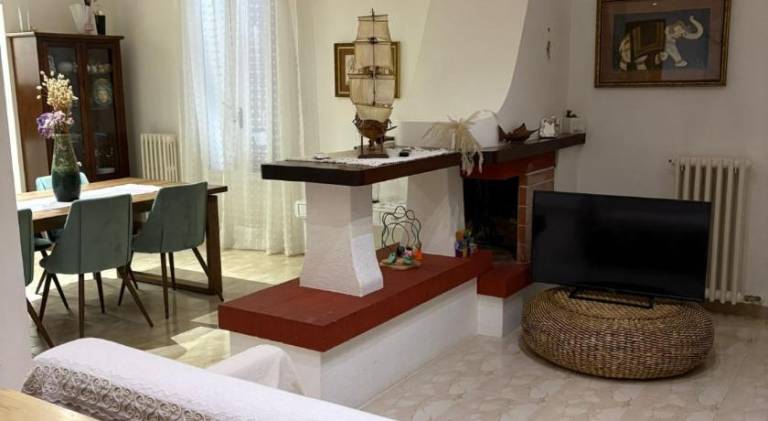Holiday apartment with 2 rooms for 6 persons — photo 2