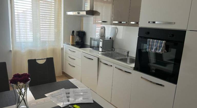 Beautiful holiday apartment with terrace | Close to the beach | Pet-friendly — photo 3