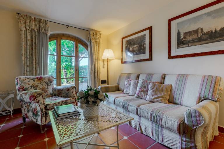 Villa with private pool, terrace & barbecue | Garden view — photo 4