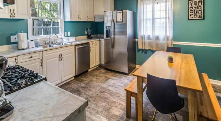 Charming vacation home | Pets are welcome — photo 3
