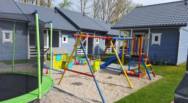 Lodge with grill, patio & yard in Ustron