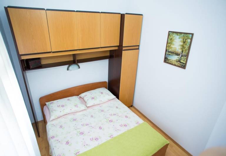 Rental apartment with barbeque & terrace | Garden view — photo 4