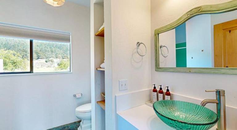 Spacious house with jacuzzi & pool | Beach nearby | Pets allowed — photo 3