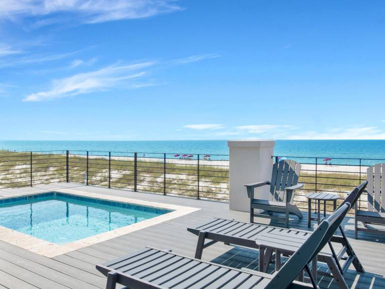 House  Gulf Beach Heights