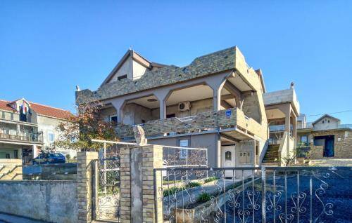 Apartma Karin Gornji