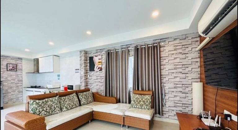Beautiful villa with pool | Pets allowed — photo 2