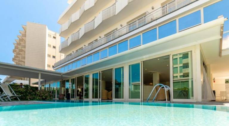 Hotel King - Azzurro Club in Milano Marittima