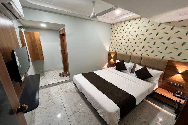 Hotel Moon Light Isanpur Ahmedabad