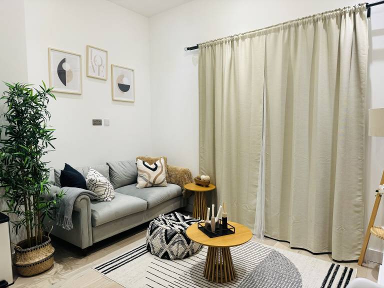 Apartment Sutton
