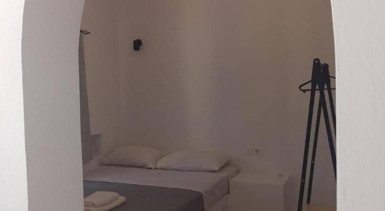 Vacation home with patio | Pet-friendly in Ios
