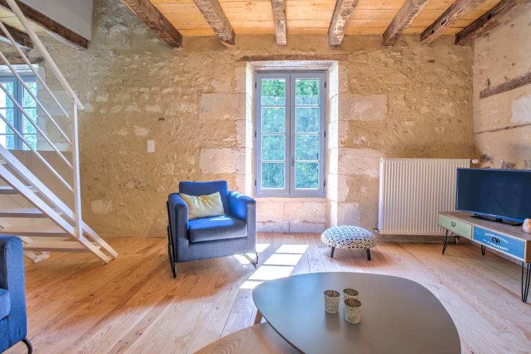 Gîte Les Chouettes with Shared Pool, Private Terrace and Wi-Fi — photo 4
