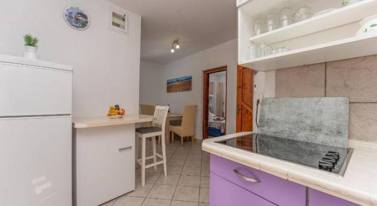 Rental apartment with 2 rooms for 4 persons — photo 3
