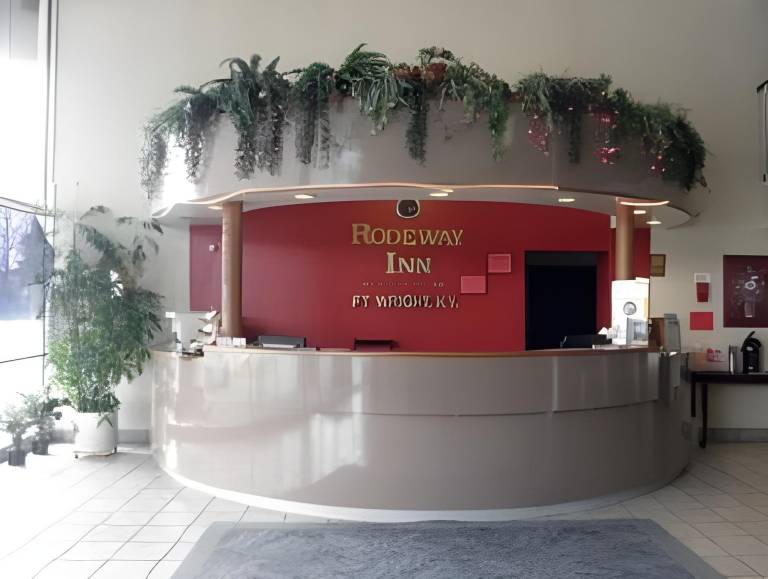 Days Inn by Wyndham Fort Wright Cincinnati Area