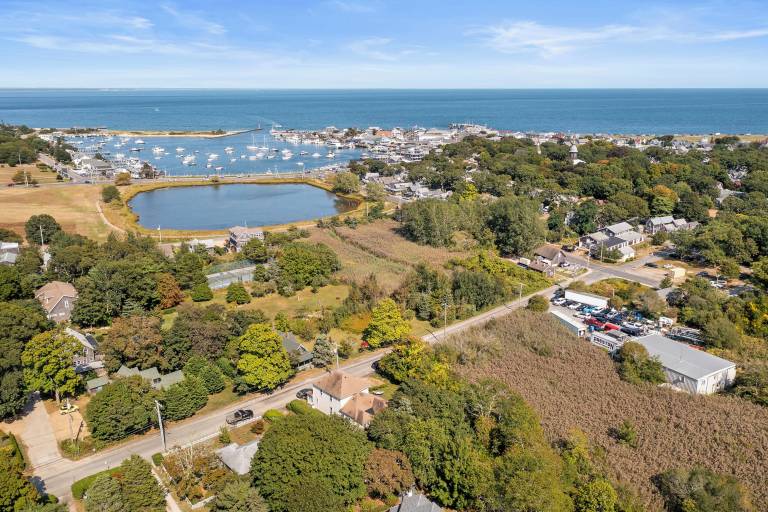 House Vineyard Haven