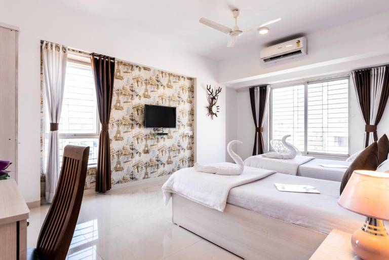 Serviced apartment  Juhu Beach