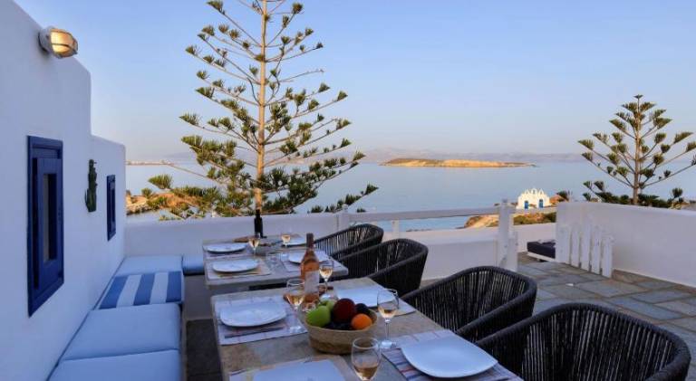 Martineli Residence - A Beachfront Estate — photo 5