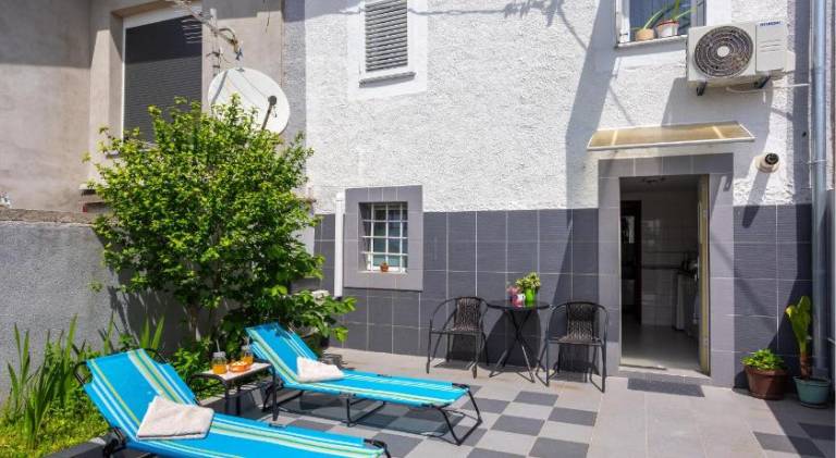Vacation home for 2 persons in Rijeka