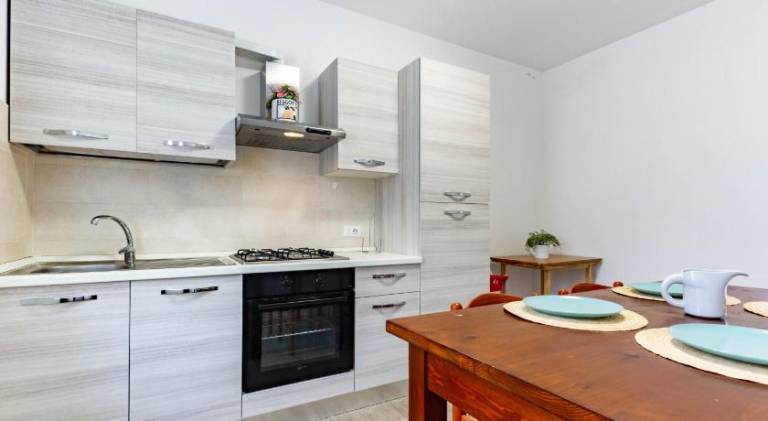 Apartment with 2 rooms for 6 persons — photo 2