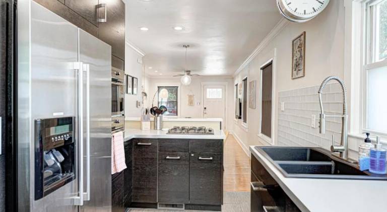 House with jacuzzi | Good for workation — photo 4