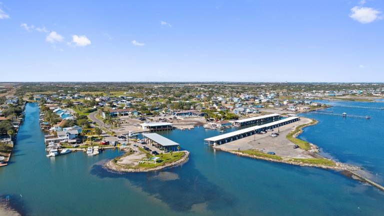 Bluff's Landing Lodge in Corpus Christi, TX