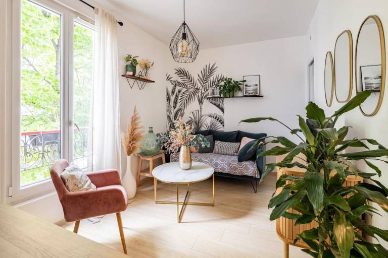 Vacation home with 1 room for 2 persons in Bagnolet