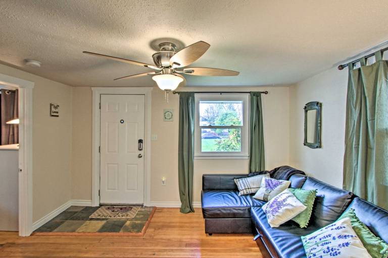 Lovely Tacoma Cottage w/ Fire Pit, Near Dtwn! — photo 4