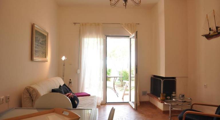Fully equipped charming vacation home with garden | Beach nearby | Pets allowed — photo 2