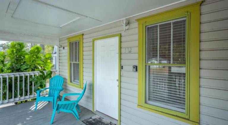 House with 2 rooms for 4 persons in Gainesville, FL