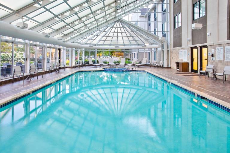 Holiday Inn Express Hotel & Suites - Belleville Area By IHG — photo 2