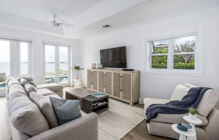 Villa Cayman Islands