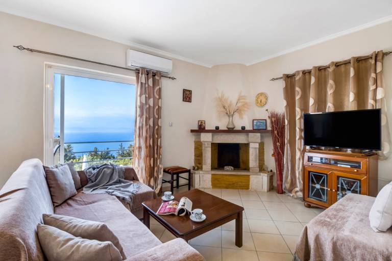 Two-Bedroom Apartment 1 with Sea View, Shared Pool & Wi-Fi — photo 4