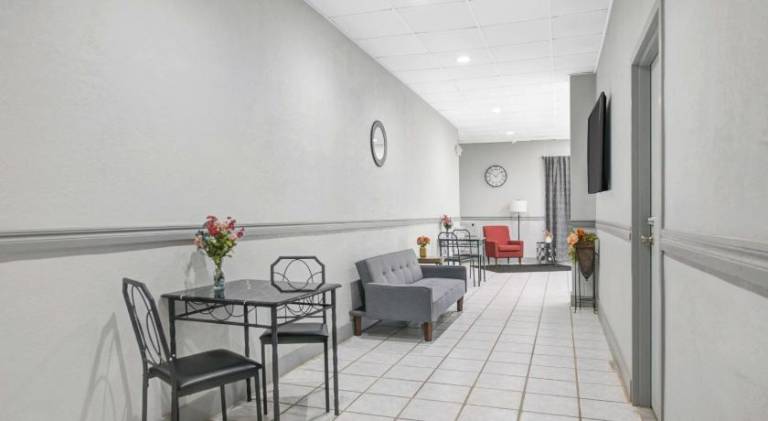 Motel 6 Chickasha, OK — photo 4