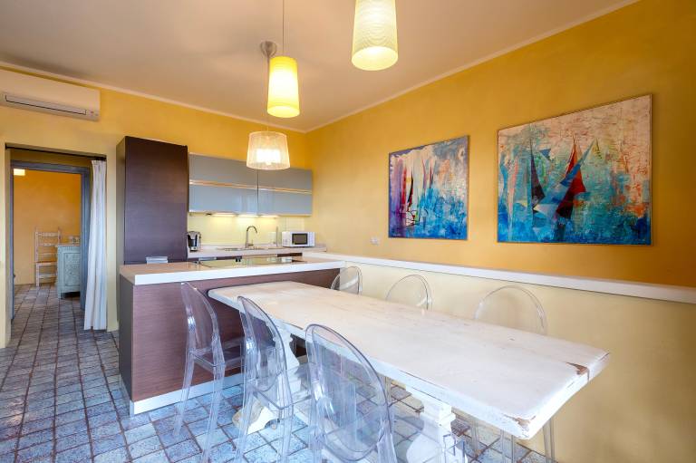 Holiday Home 'Casa Marina' with Sea View, Private Beach Access, and Air Conditioning — photo 5
