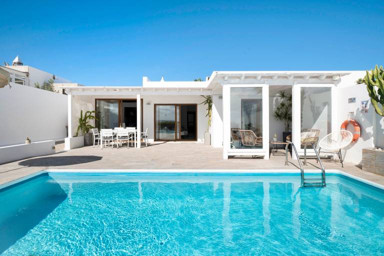 Villa with patio, barbeque & fast internet | Sea view — photo 2