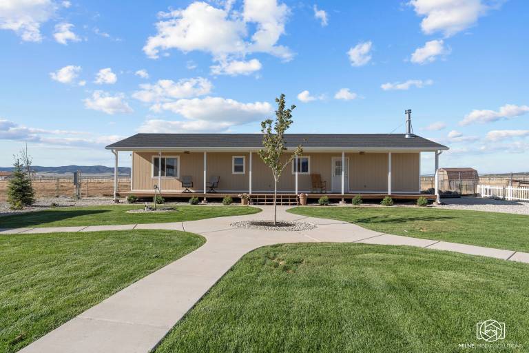 Farmhouse Cedar City