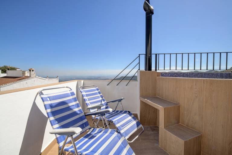 Vacation home with fast internet, private pool & patio | Mountain view | Suitable for remote work | Pets allowed — photo 2