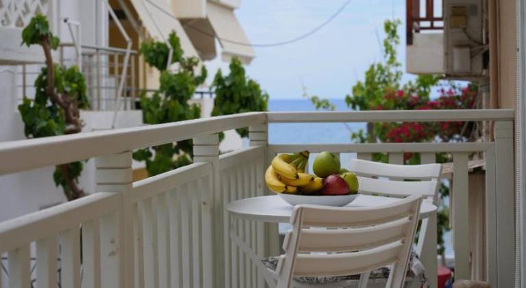 Beautiful holiday apartment with patio & barbeque | Next to the beach | Pets are welcome — photo 5