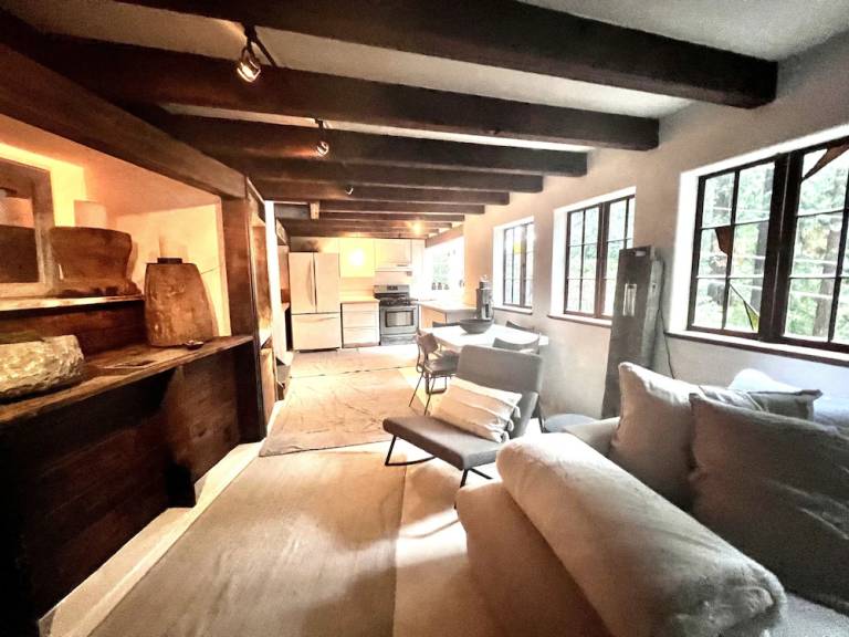 House Monte Rio