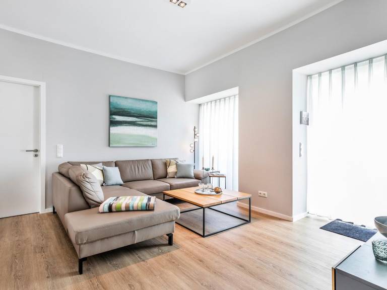 FeWo TREIBsand: 125m² Ferienwohnung mit 3 Schlafzimmern, 2 Terrassen & Meerblick — photo 2
