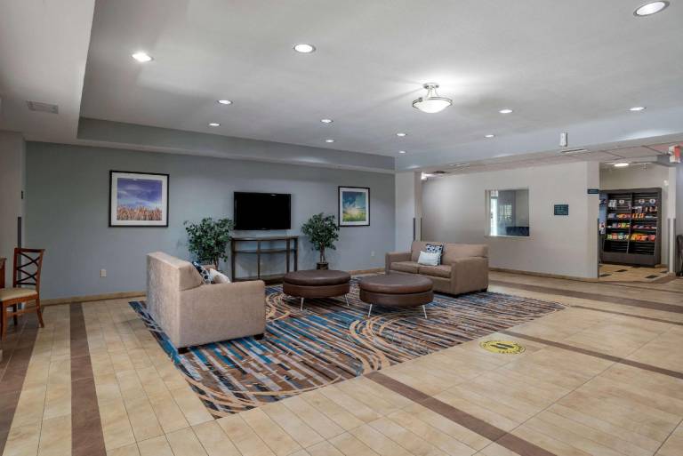 MainStay Suites Denham Springs - Baton Rouge East — photo 2