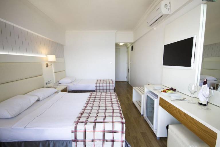 Yunus Hotel — photo 2