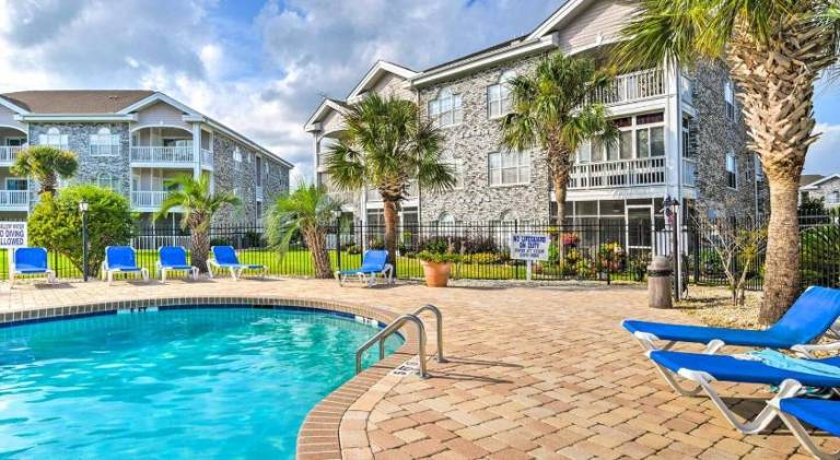 Rental apartment with pool — photo 3