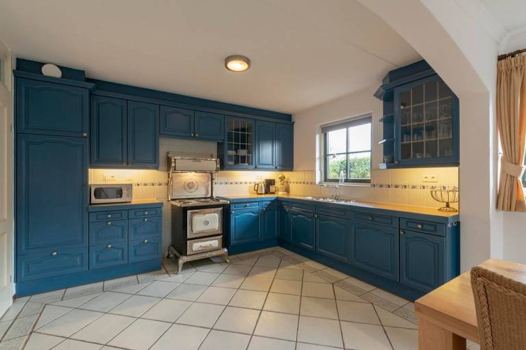 Fully equipped villa with patio & yard | Pets are welcome — photo 5