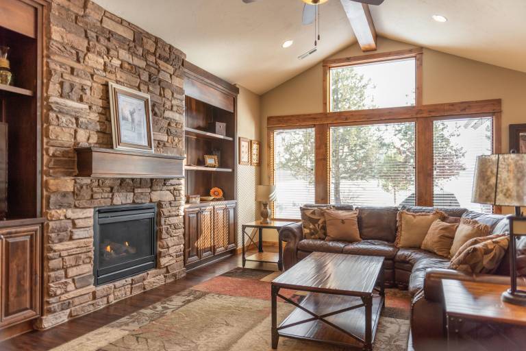 Cabin  Bend