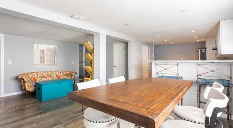 House with 3 rooms for 9 persons in Tampa, FL