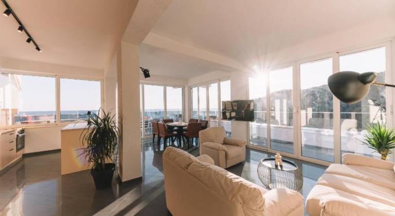 La Mer Beach Residence — photo 3