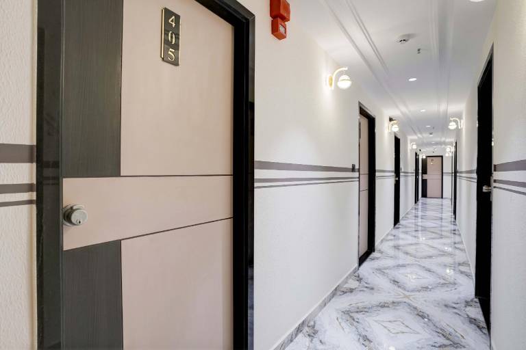 Hotel O Lavish